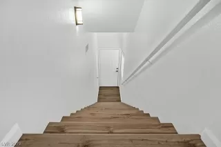 Photo #2: 2373514 Listing