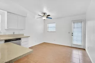 Photo #6: 2373514 Listing