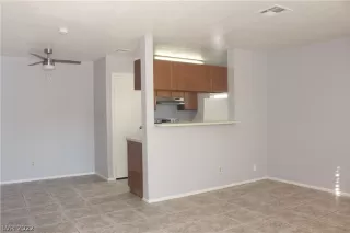 Photo #2: 2373538 Listing 