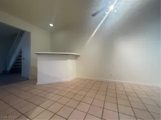 Photo #4: 2373539 Listing 