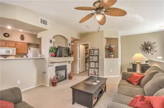 Photo #2: 2373540 Listing