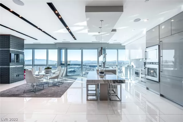 MLS: 2373568 Condo For Sale