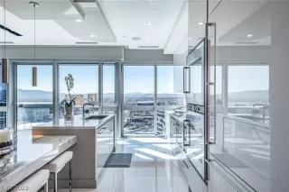 Photo #4: 2373568 Listing 