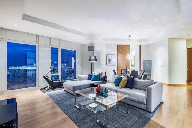 MLS: 2373576 Condo For Sale