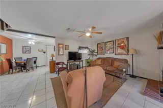 Photo #2: 2373580 Listing