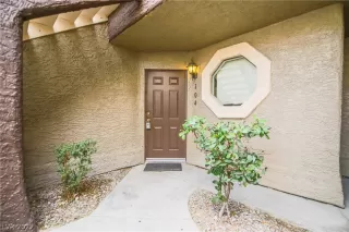 Photo #2: 2373620 Listing 