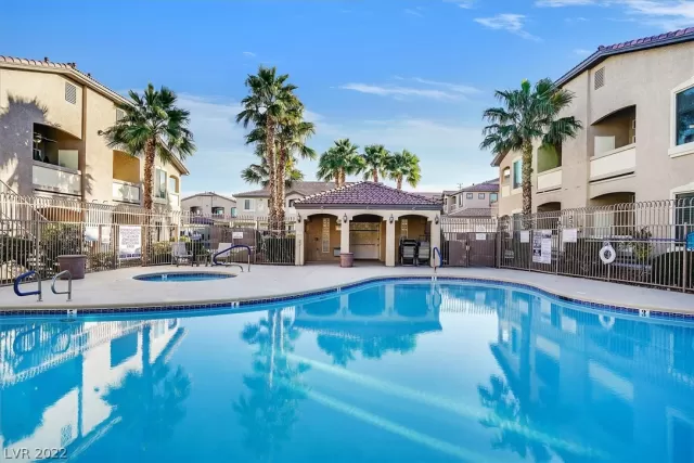 MLS: 2373626 Condo For Sale