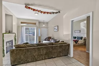 Photo #2: 2373626 Listing 