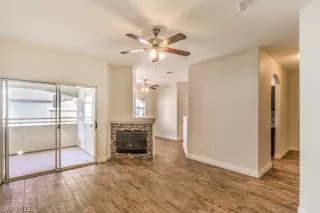 Photo #6: 2373656 Listing 