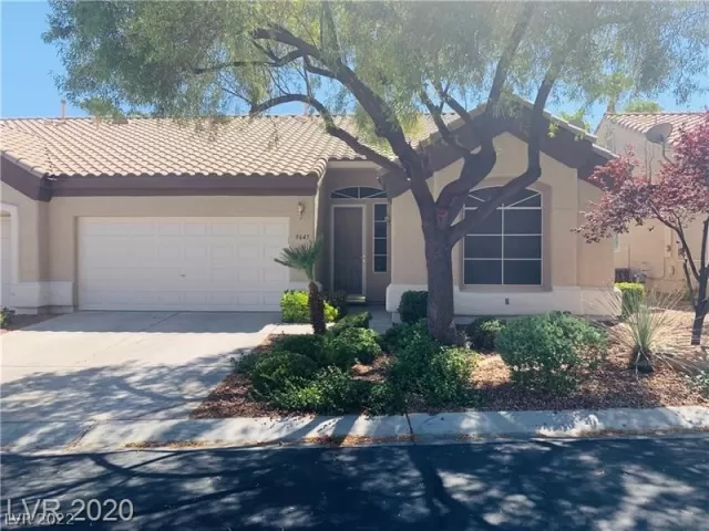 MLS: 2373657 Condo For Sale