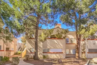 Photo #1: 2373689 Listing