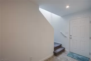 Photo #5: 2373698 Listing 