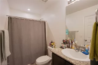 Photo #6: 2373698 Listing 