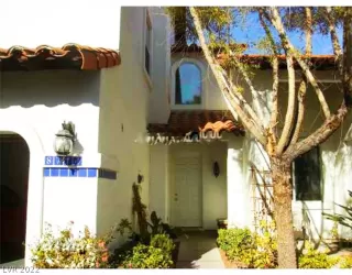 Photo #1: 2373731 Listing