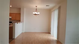 Photo #6: 2373731 Listing