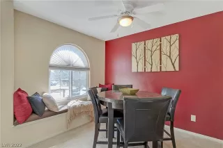 Photo #5: 2373737 Listing