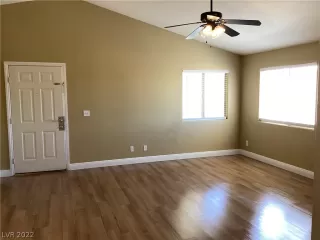 Photo #2: 2373739 Listing 