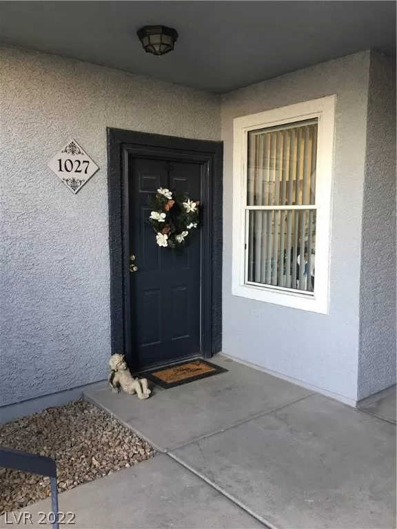 MLS: 2373782 Condo For Sale