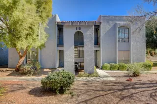 Photo #1: 2373809 Listing