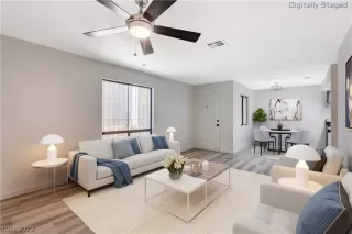 Photo #3: 2373809 Listing