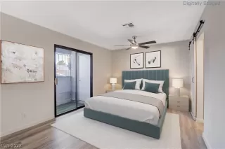 Photo #4: 2373809 Listing