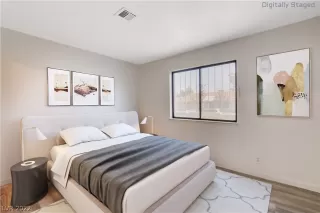 Photo #5: 2373809 Listing