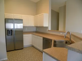 Photo #1: 2373837 Listing