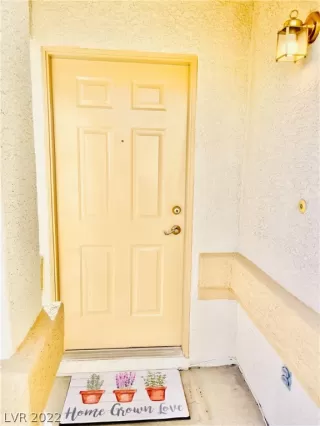 Photo #1: 2373847 Listing 