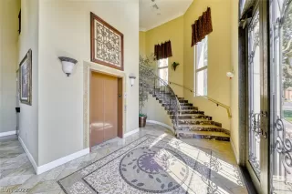 Photo #1: 2373852 Listing 