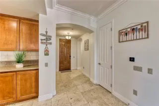 Photo #6: 2373852 Listing 