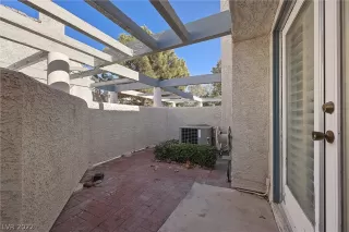 Photo #3: 2373853 Listing