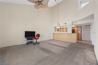 Photo #5: 2373853 Listing