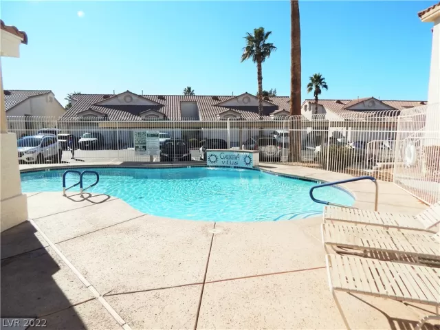 MLS: 2373887 Condo For Sale