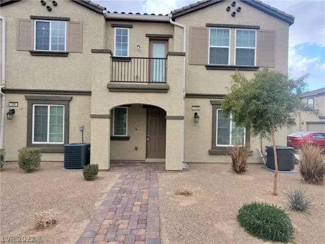 MLS: 2373890 Condo For Sale