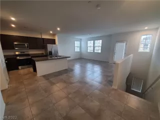 Photo #3: 2373890 Listing 