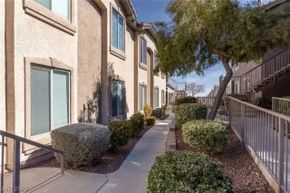 Photo #1: 2373892 Listing