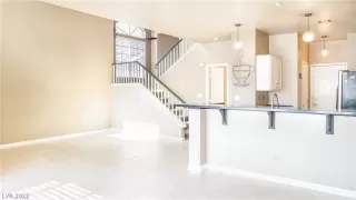 Photo #2: 2373898 Listing