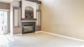 Photo #3: 2373898 Listing