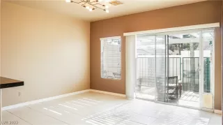 Photo #5: 2373898 Listing