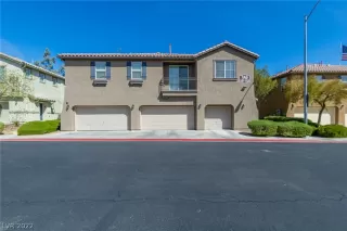 Photo #1: 2373904 Listing