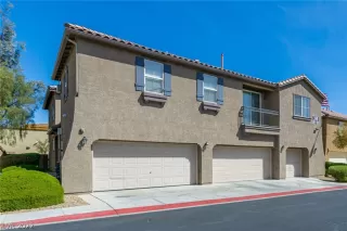 Photo #4: 2373904 Listing