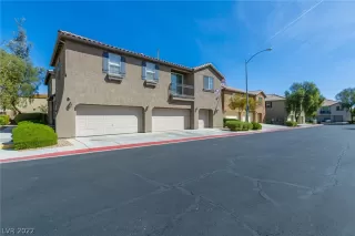 Photo #5: 2373904 Listing