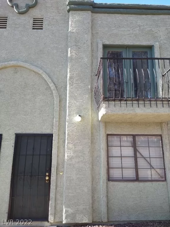 MLS: 2373910 Condo For Sale