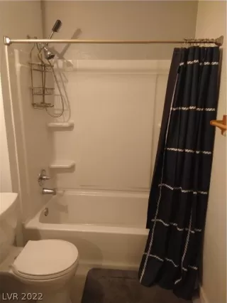 Photo #4: 2373910 Listing 