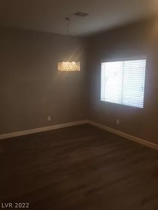 Photo #4: 2373912 Listing