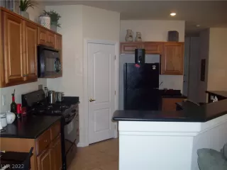 Photo #3: 2373928 Listing