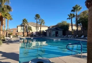 Photo #2: 2373931 Listing