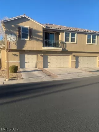 Photo #3: 2373931 Listing