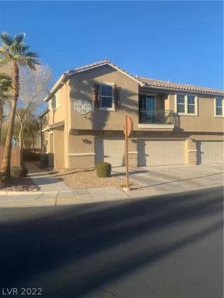 Photo #4: 2373931 Listing