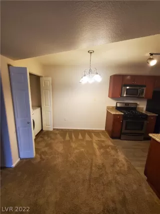 Photo #2: 2373944 Listing 